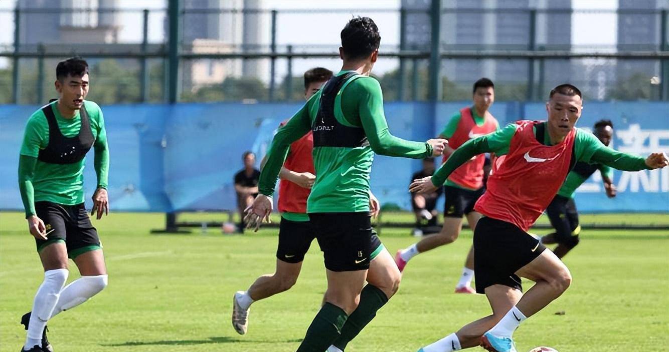 关键时刻体能课后，新疆广汇官宣签约备战葡超，球迷炸锅，赛季目标并未改变(台湾政论节目关键时刻)